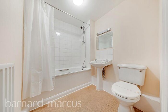 1 Bedroom Flat To Rent In Portland Road, London, SE25