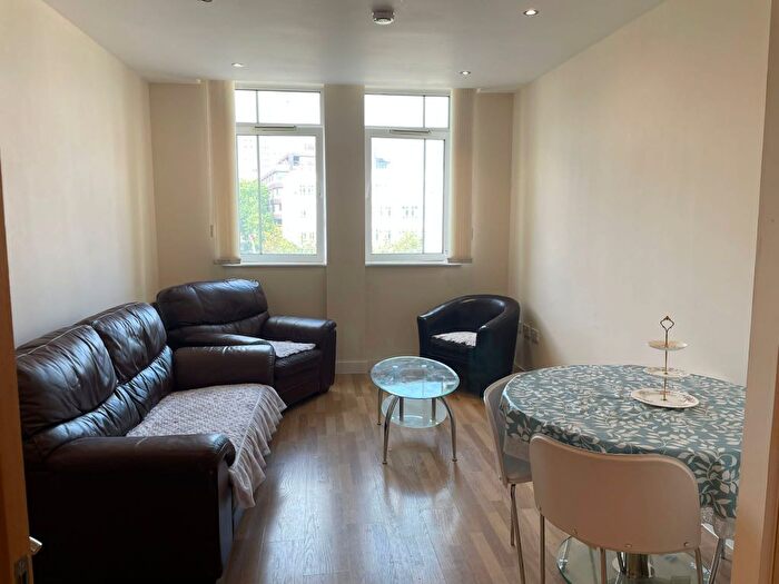 2 Bedroom Flat To Rent In Princess Way, Swansea, SA1