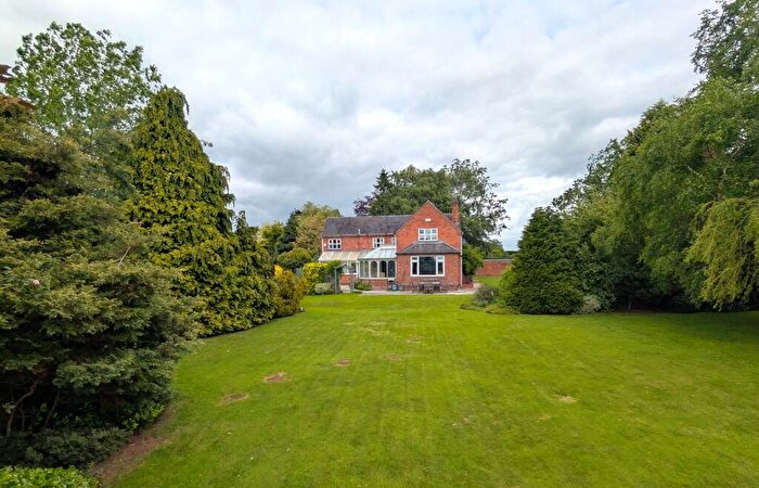 4 Bedroom Detached House For Sale In Back Lane, Shirley, DE6