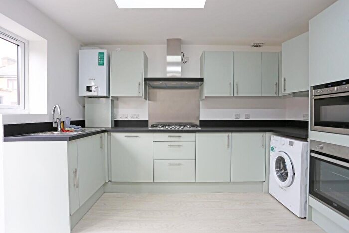 5 Bedroom End Of Terrace House To Rent In Katherine Road, London, E6