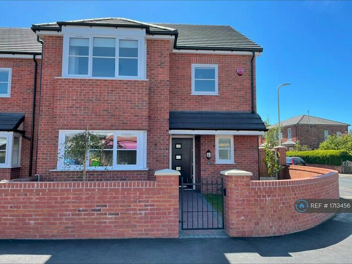 4 Bedroom Detached House To Rent In Upper Aughton Road, Southport, PR8