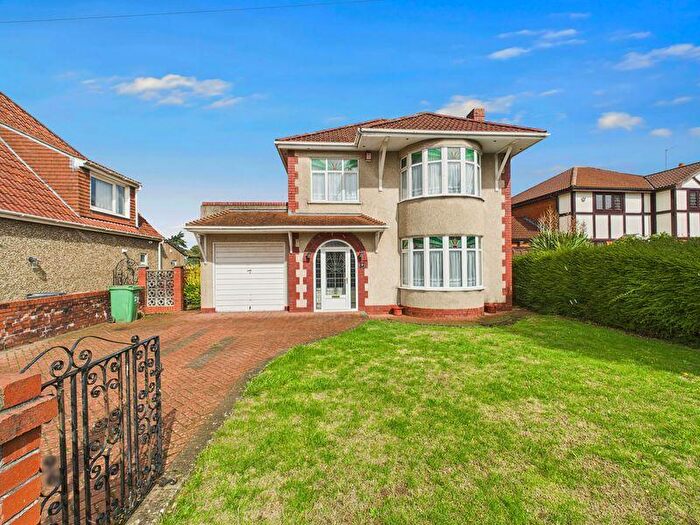 3 Bedroom Detached House For Sale In Davids Road, Bristol, BS14
