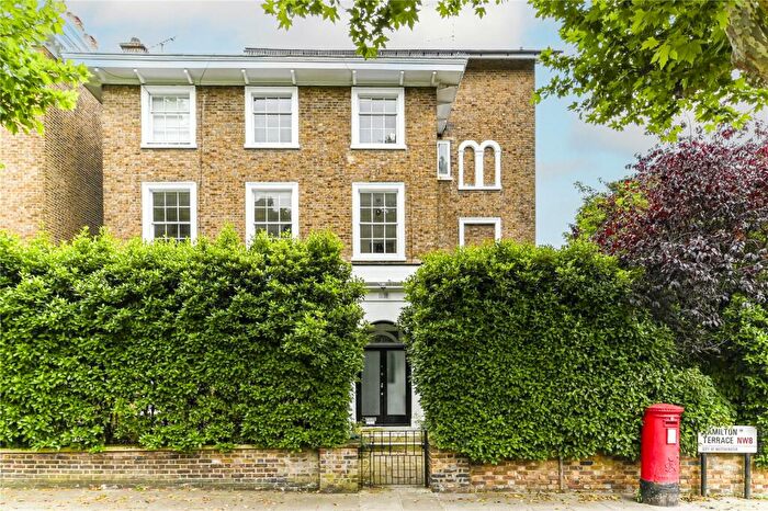 3 Bedroom Apartment To Rent In Hamilton Terrace, London, NW8