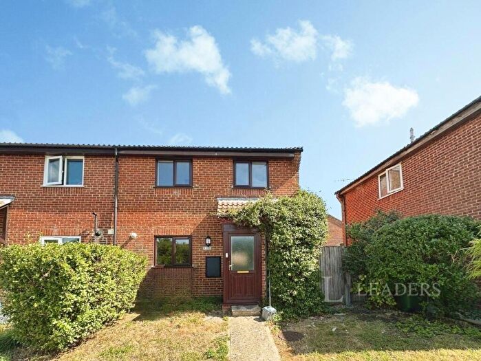 3 Bedroom Semi Detached House For Sale In Larkspur Drive, Eastbourne, East Sussex, BN23