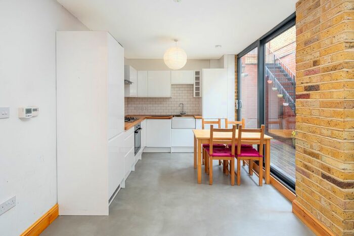 4 Bedroom Maisonette To Rent In Capworth Street, London, E10
