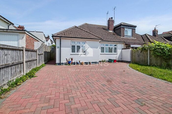 2 Bedroom Semi-Detached Bungalow To Rent In Upper Third Avenue, Frinton On Sea, CO13