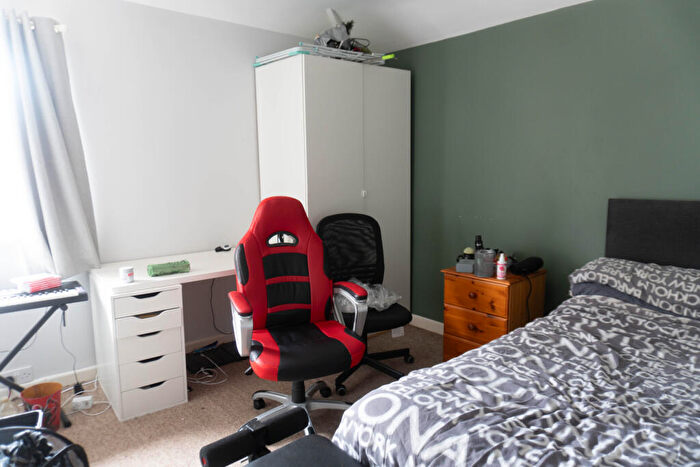 5 Bedroom Terraced House To Rent In Mackintosh Place, Cardiff, CF24