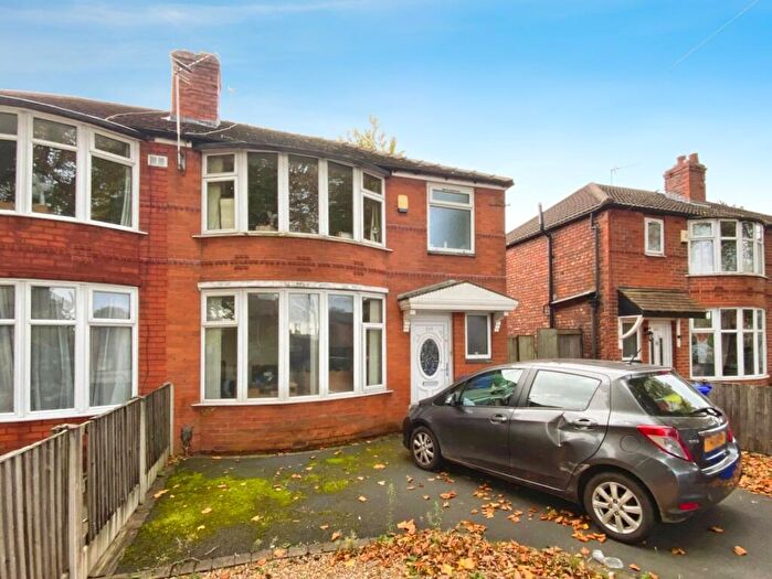 6 Bedroom Semi-Detached House For Sale In Parsonage Road, Withington, Manchester, M20