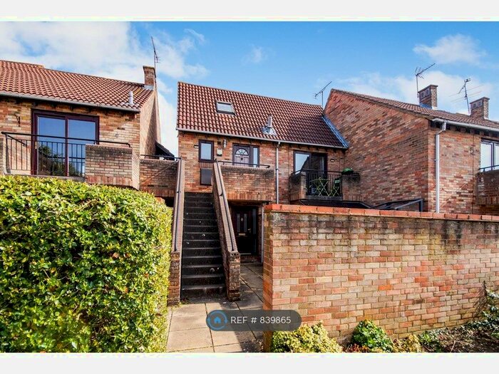 1 Bedroom Flat To Rent In Maiden Place, Lower Earley, Reading, RG6