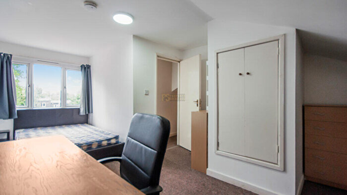 5 Bedroom Terraced House To Rent In Alton Road, Selly Oak, Birmingham, B29