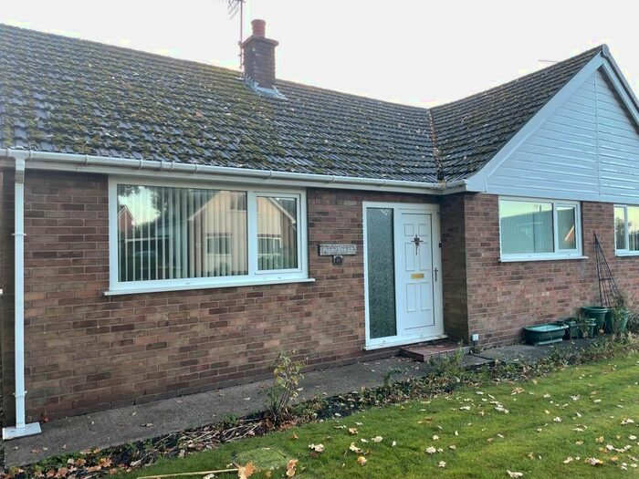 2 Bedroom Semi-Detached Bungalow To Rent In Highfield Avenue, Audlem, Crewe, CW3
