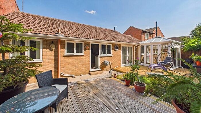 3 Bedroom Detached Bungalow For Sale In Tarrant, Peterborough, PE4
