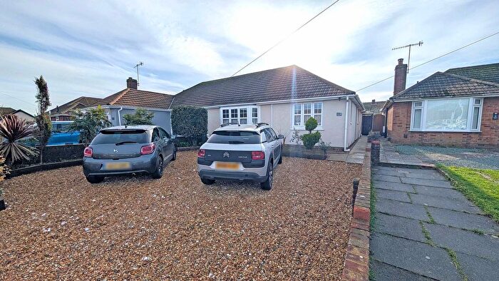 3 Bedroom Semi-Detached Bungalow For Sale In Meadow Close, Worthing, BN11