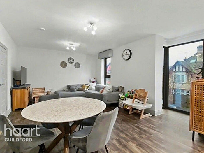 2 Bedroom Apartment For Sale In Denzil Road, Guildford, GU2