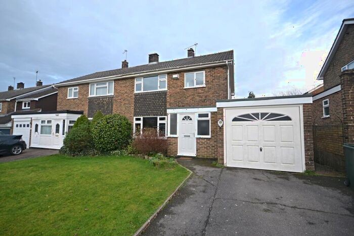 3 Bedroom Semi-Detached House To Rent In Furnace Farm Road, Furnace Green, Crawley, RH10