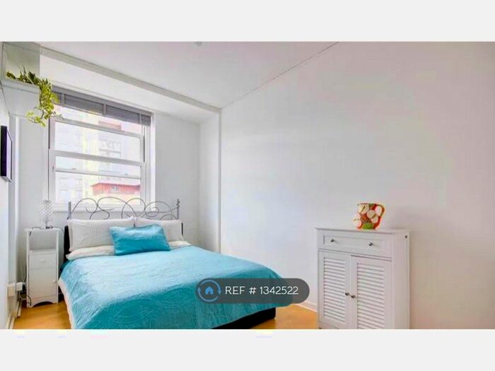 2 Bedroom Flat To Rent In Nisbet House, London, E9