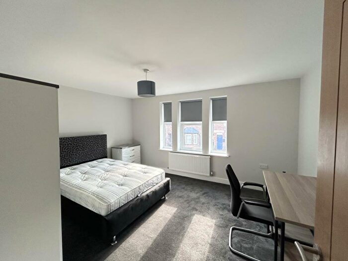 4 Bedroom Semi-Detached House To Rent In Denmark Road, Oxford, OX4