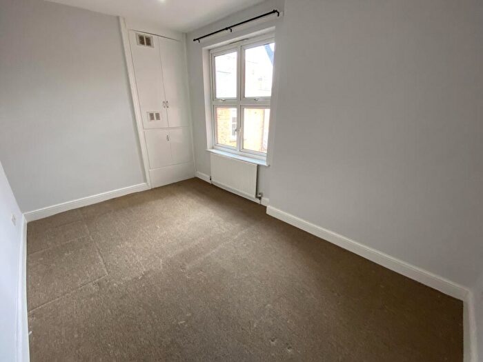 1 Bedroom Flat To Rent In Hinckley Road, Leicester, LE3