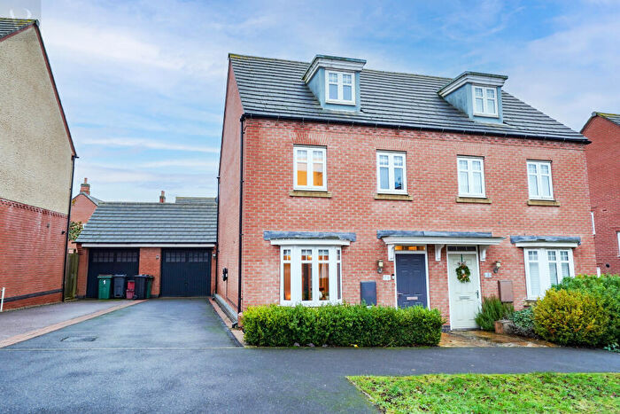 3 Bedroom Semi Detached House For Sale In Saunders Drive, Coalville, Leicestershire, LE67