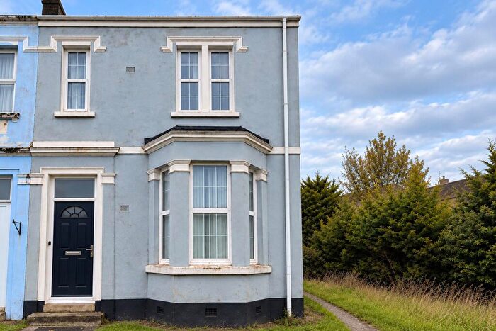3 Bedroom End Of Terrace House To Rent In Furzehill Road, Plymouth, PL4