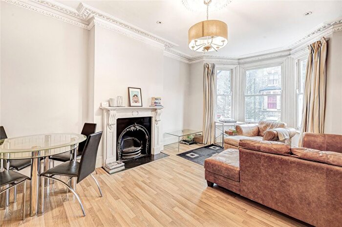2 Bedroom Flat To Rent In Lambert Road, London, SW2