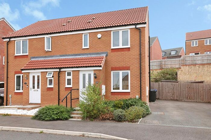3 Bedroom Semi-Detached House For Sale In Sumbler Drive, Calne, SN11