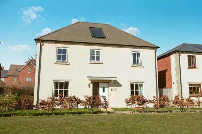4 Bedroom Detached House For Sale In East Green, Shaftesbury, SP7