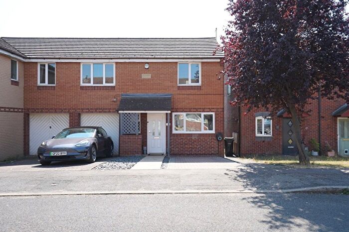 3 Bedroom Detached House For Sale In Kappler Close, Netherfield, Nottingham, Nottinghamshire, NG4