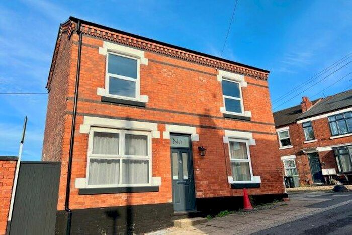 3 Bedroom Detached House To Rent In St. James Street, Nottingham, NG9