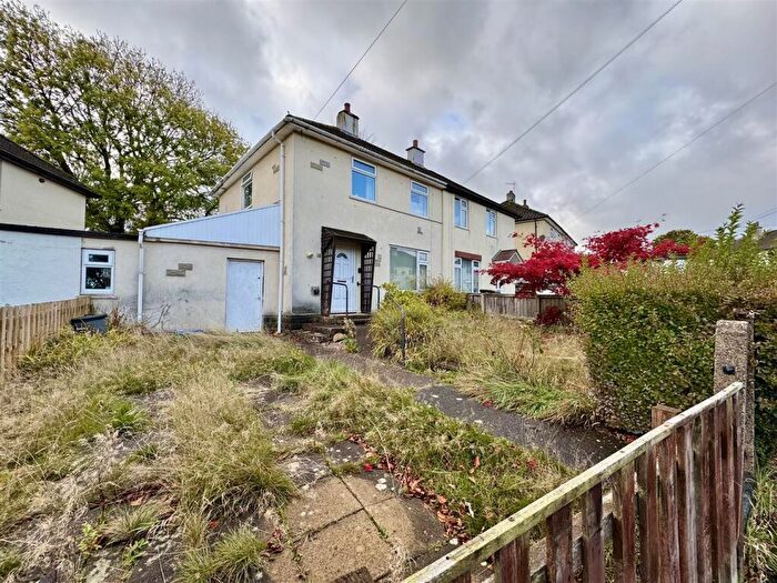 2 Bedroom Semi-Detached House For Sale In Crescent Royd, Almondbury, Huddersfield, HD5