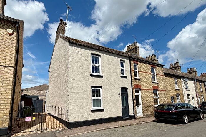 3 Bedroom End Of Terrace House For Sale In New Street, Godmanchester, PE29