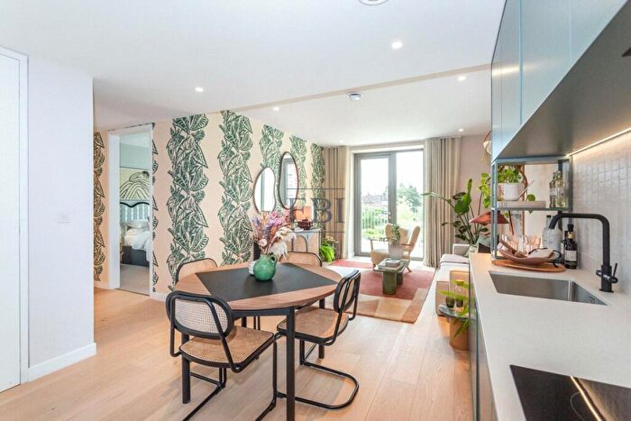 1 Bedroom Apartment To Rent In Brent Cross Town, Claremont Road, Cricklewood, NW2