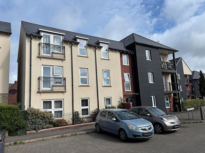 2 Bedroom Apartment For Sale In Mampitts Lane, Shaftesbury, SP7