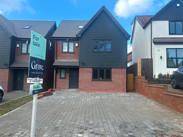 4 Bedroom Detached House For Sale In Cross Keys Place, Hagley, DY9