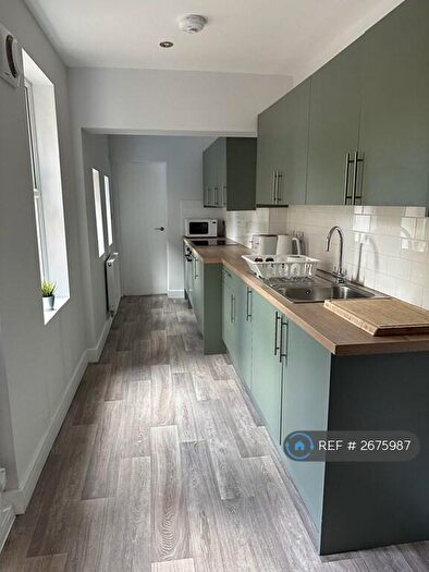 4 Bedroom Terraced House To Rent In Wordsworth Road, Leicester, LE2