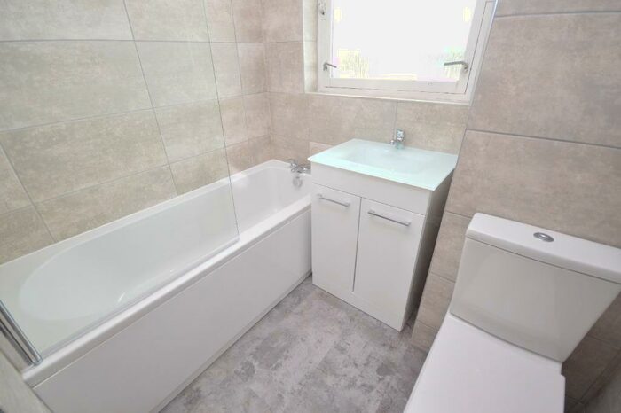 2 Bedroom Flat To Rent In Ayton Park South, East Kilbride, South Lanarkshire, G74