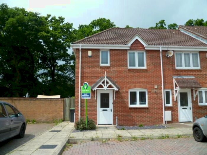 3 Bedroom Detached House To Rent In Hobby Close, Cowplain, Waterlooville, Hampshire, PO8
