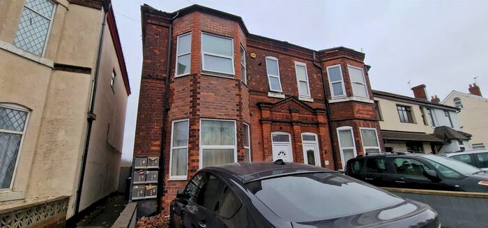 6 Bedroom End Of Terrace House To Rent In Darlaston Road, Walsall, WS2