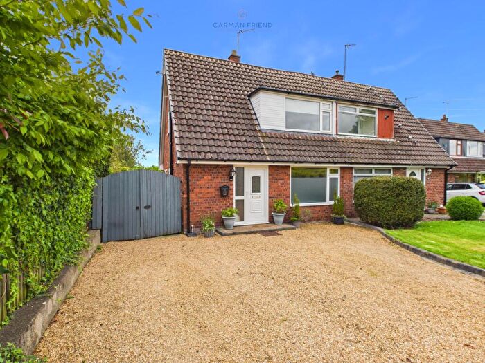 3 Bedroom Semi-Detached House For Sale In St. James Avenue, Upton, CH2