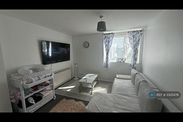 1 Bedroom Flat To Rent In Clifton Place, Margate, CT9
