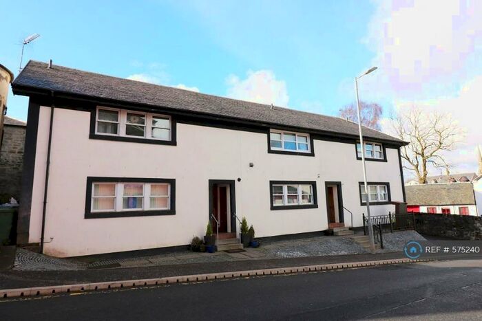 2 Bedroom Flat To Rent In Strathaven, Strathaven, ML10