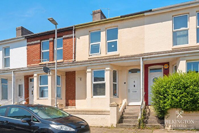 3 Bedroom Terraced House For Sale In Wordsworth Road, Plymouth, Devon, PL2
