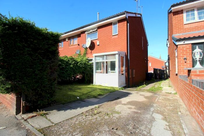 2 Bedroom Semi-Detached House To Rent In Rockcliffe Street, Blackburn, BB2