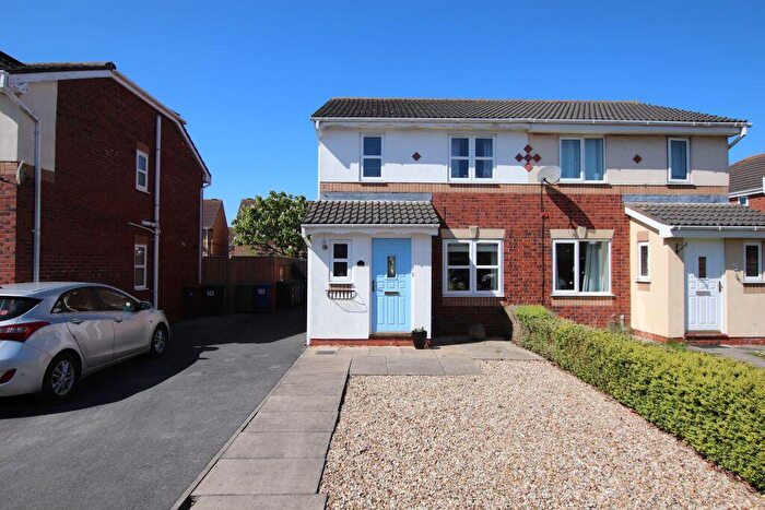 3 Bedroom Semi Detached House For Sale In Hampstead Park, Scartho Top, DN33