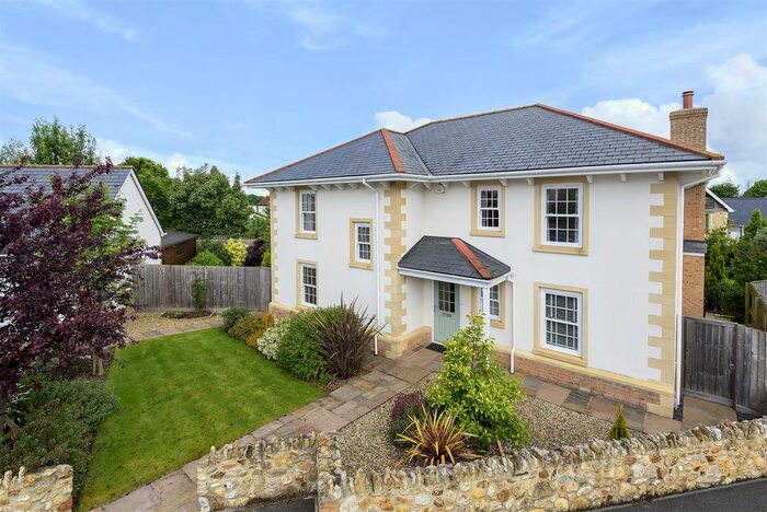 4 Bedroom Detached House For Sale In Greenways, Sellicks Green, Taunton, TA3