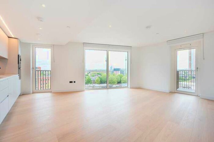 1 Bedroom Flat To Rent In White City, Shepherd's Bush, W12