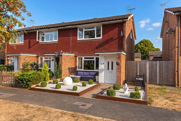 2 Bedroom End Terrace House For Sale In Golding Gardens, East Peckham, TN12