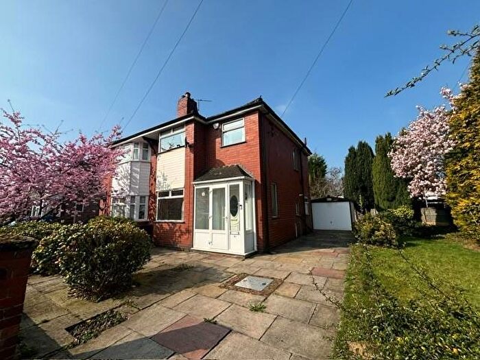 3 Bedroom Semi-Detached House To Rent In Highbank Drive, East Didsbury, Manchester, M20