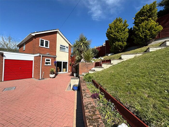 3 Bedroom Link Detached House For Sale In Muskoka, Bewdley, Worcestershire, DY12