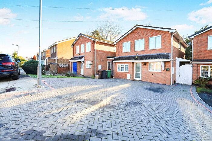 4 Bedroom Detached House For Sale In Brunslow Close, Oxely, Wolverhampton, WV10